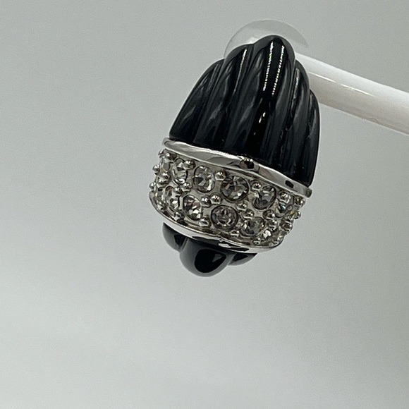 Kenneth Jay Lane Black Carved Resin Demi Hoop Earring with Clear‎ Crystals New - Picture 3 of 12